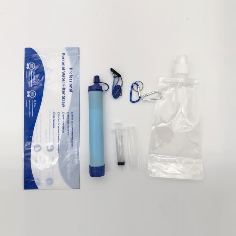 Portable Water Filter with Carbon Filter