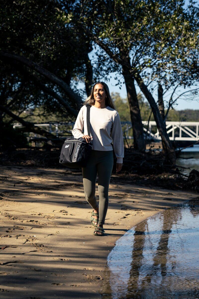 Coleman 30 Can Soft Cooler Insulated Outdoor Camping Picnic Bag in Black