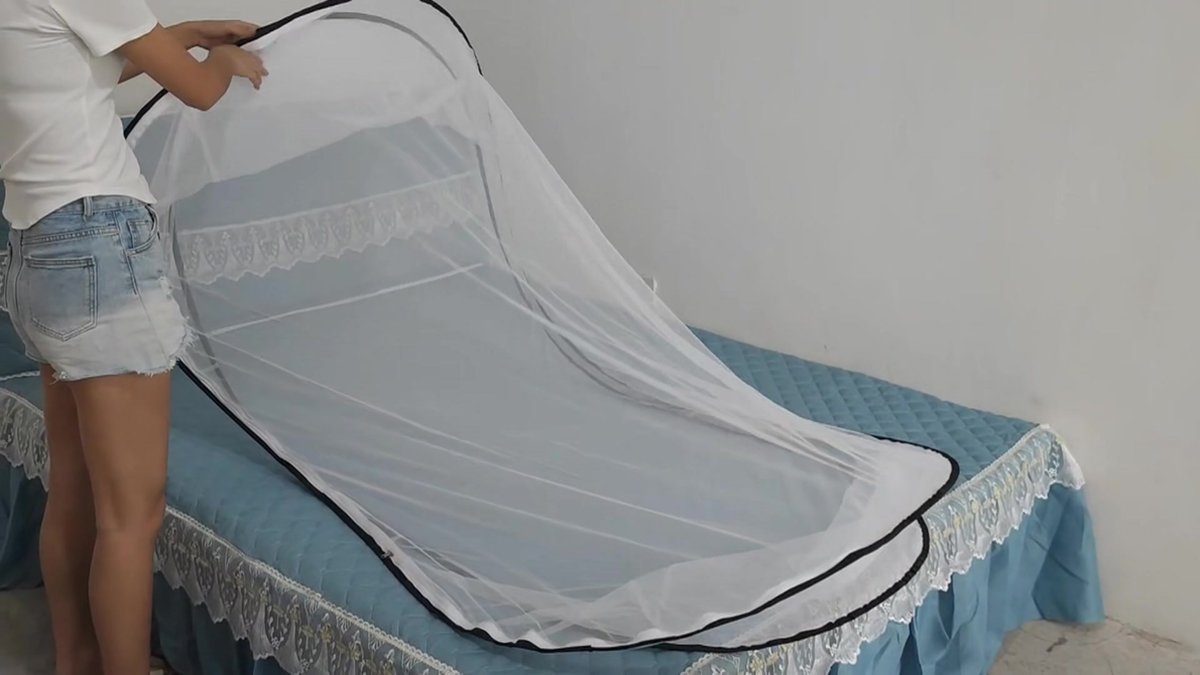 Mosquito Net Bed - L210x H56x W80cm